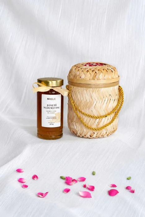 Bánh tổ ngâm mật ong + Hộp mây tre